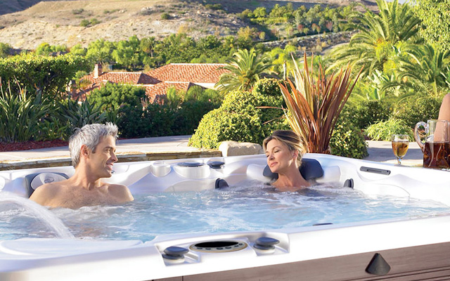 Hot Tub Trade-Ins mobile hero